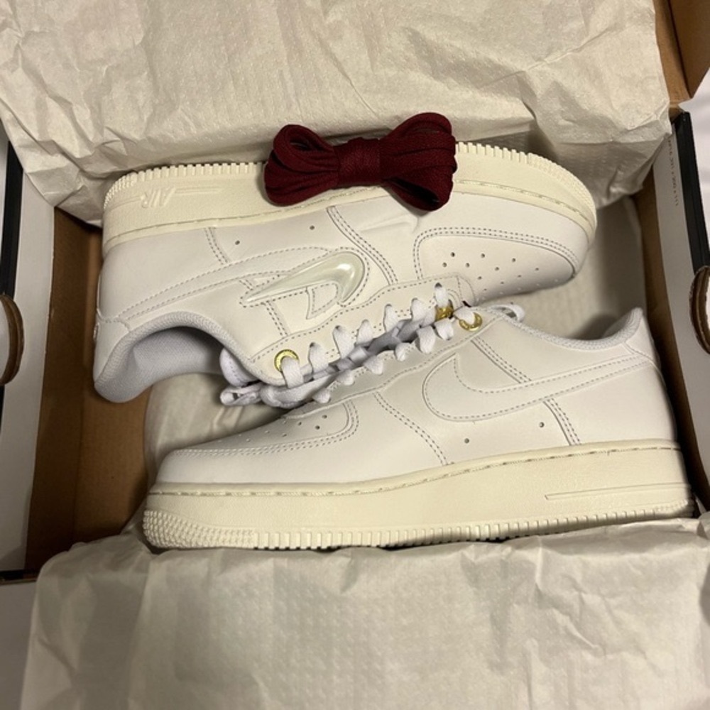 Nike ~ Air Force 1 ‘07 Prm